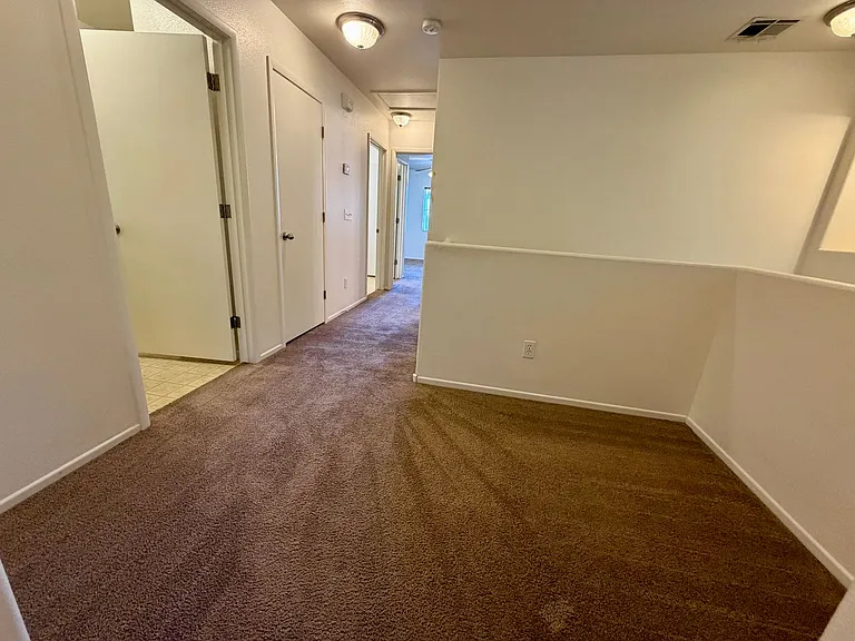 9109 White Eyes Ave — Photo 8