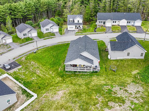 5th image of 31 Village Circle
