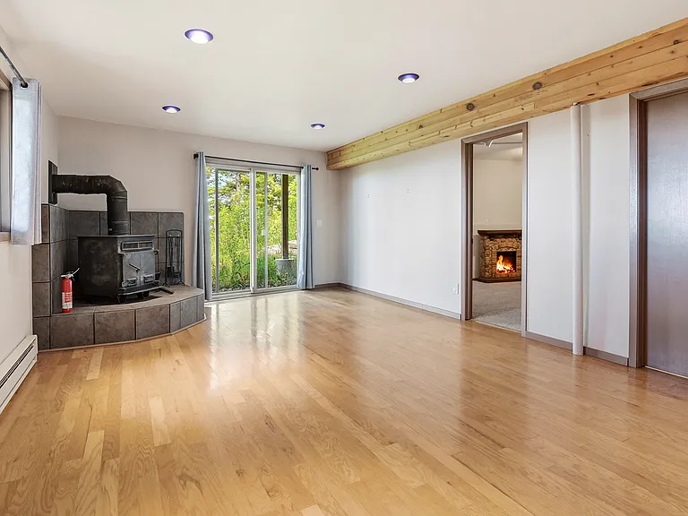 10228 Christopher Dr — Photo 7