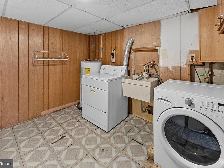 12814 Epping Ter #2-B — Photo 22
