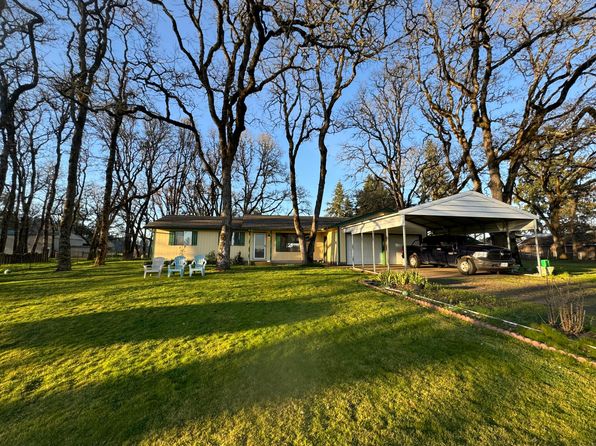 3057 Millersburg Dr NE