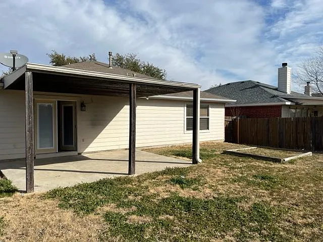 1579 Crown View Dr — Photo 14