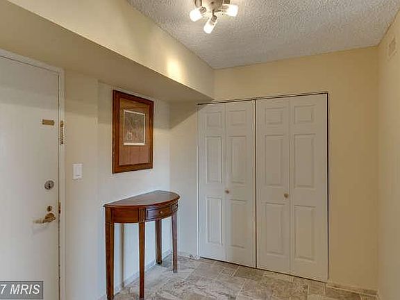 4th image of 3800 Powell Ln APT 1114