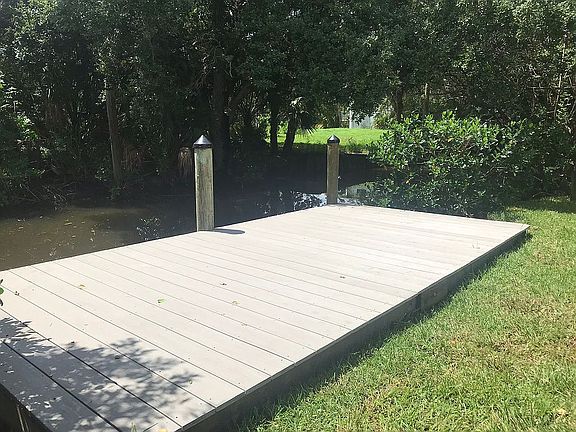 20' X 10' Boat Dock