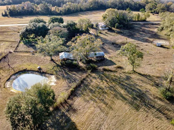 5723 State Highway 2 E, Westville, FL 32464