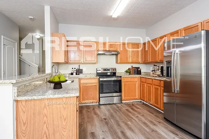 303 Kayla Ct — Photo 3