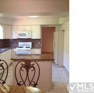 kitchenisland2.jpg