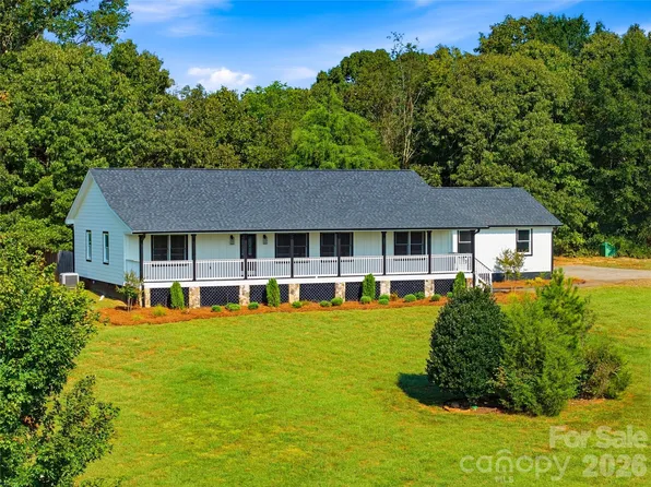 170 Countrytyme Ln, Iron Station, NC 28080