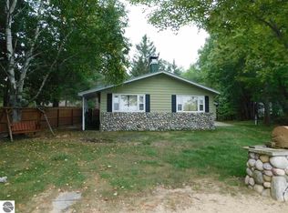 6237 Blue Lake Rd NE, Kalkaska, MI 49646