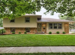 805 SE Innsbruck Dr, Ankeny, IA 50021