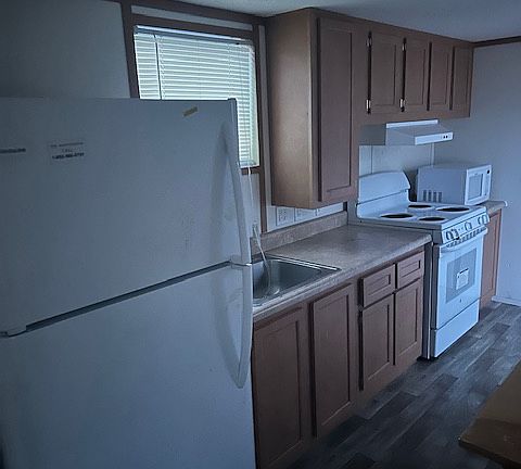 2nd image of 14 Burge Dr Lot 14