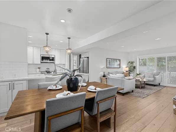 5257 Radford Ave Unit 101, Valley Village, CA 91607