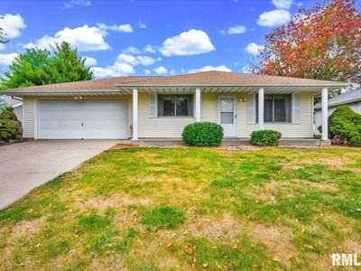 1215 E Sycamore St, Canton, IL, 61520