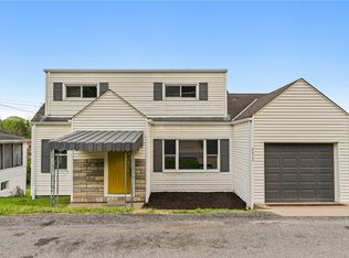 6612 Overlook St, South Park, PA 15129