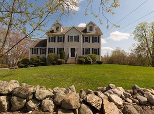 33 Webb Brook Rd, Billerica, MA 01821