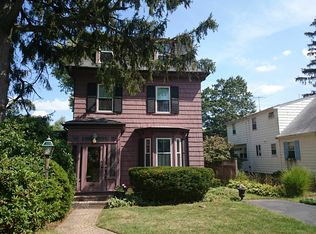 39 Maple St, West Roxbury, MA 02132