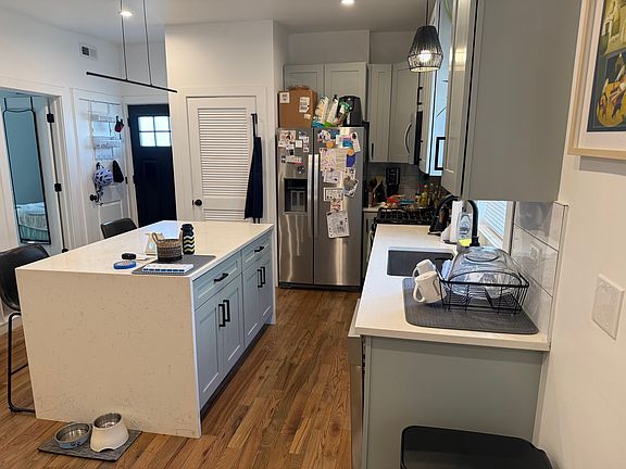 5th image of 3450 N Troy St #1R
