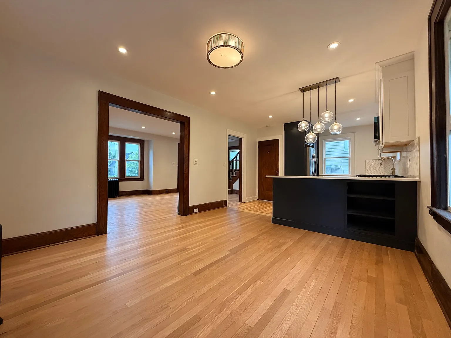 Clairmont Ter, Orange — Photo 2