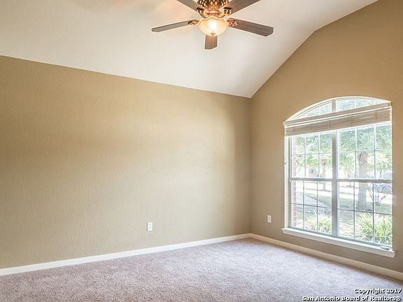 2nd image of 10519 Ludlow Ct