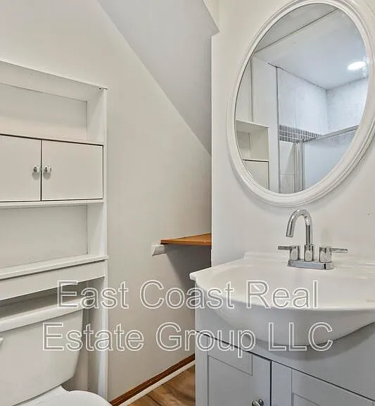 218 N College St — Photo 22