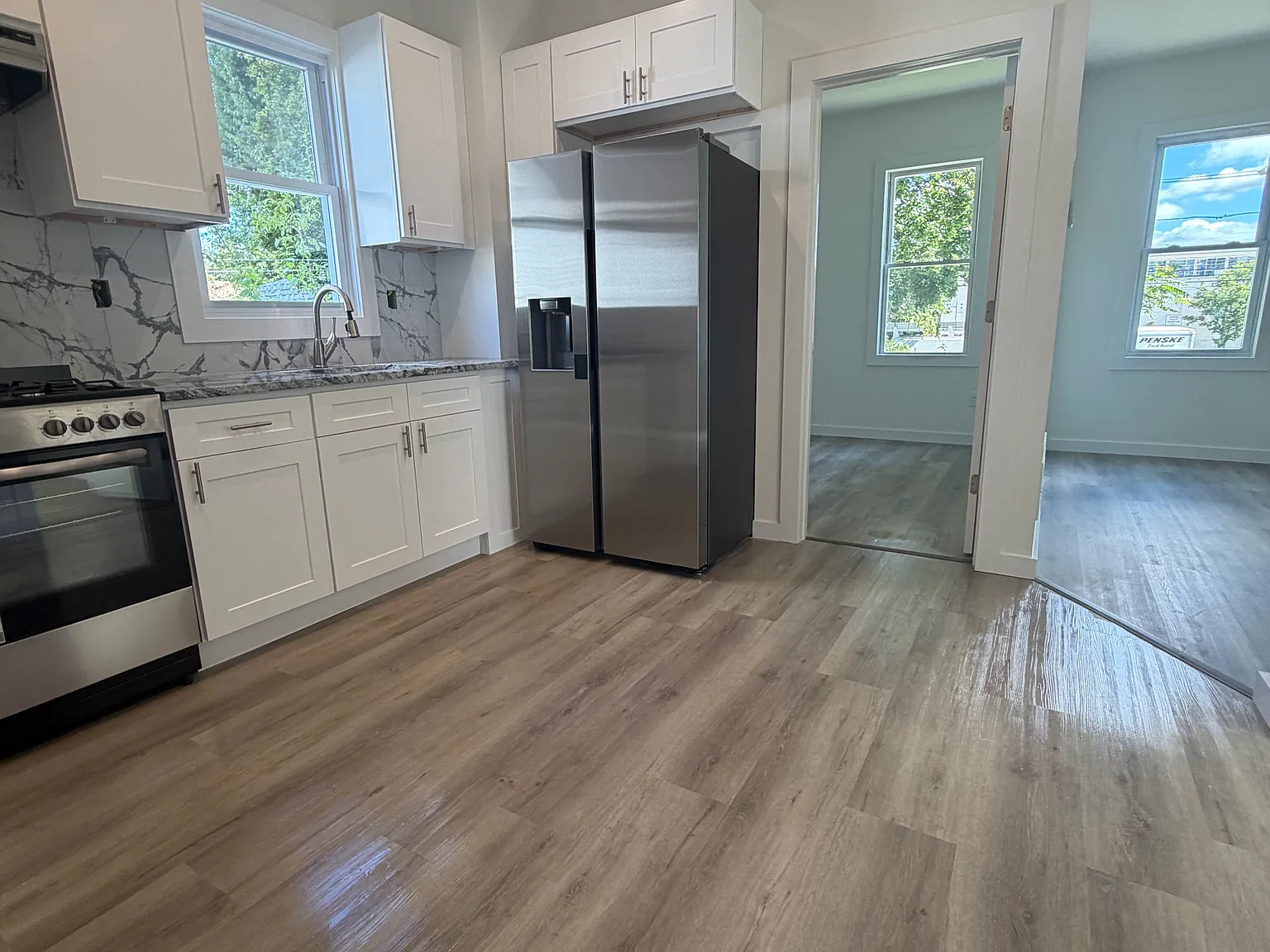 2 bed, $2,500 — Photo 4