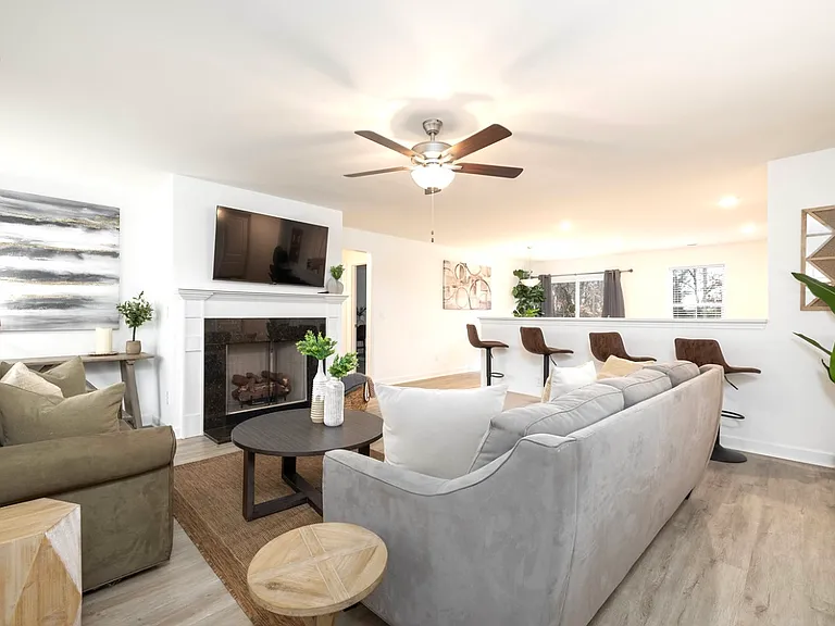 237 Hudson Dr — Photo 39