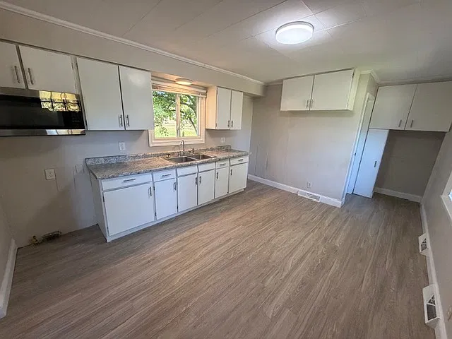 3 bed, 1362 sqft, $1,295 — Photo 2