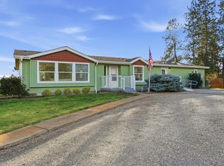 10304 E Chinook Ln, Chattaroy, WA 99003