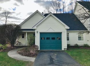 27 Eastman Farm Rd #27, Burlington, VT 05408