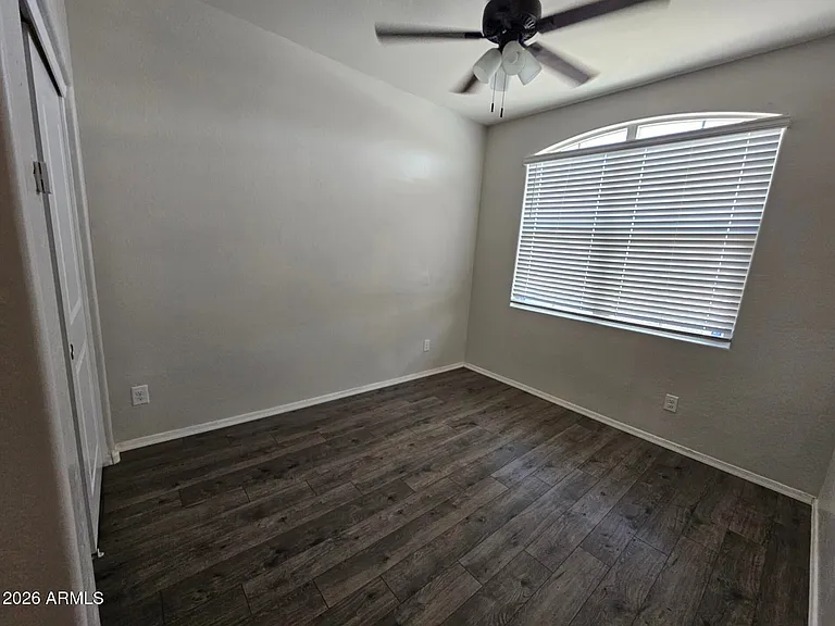 25573 W Coles Rd — Photo 11