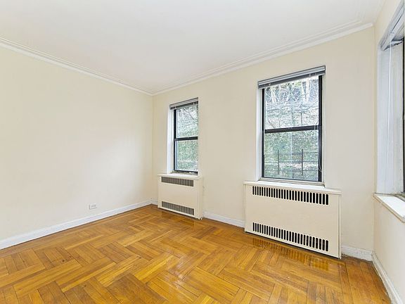 3rd image of 3015 Riverdale Ave APT 2H