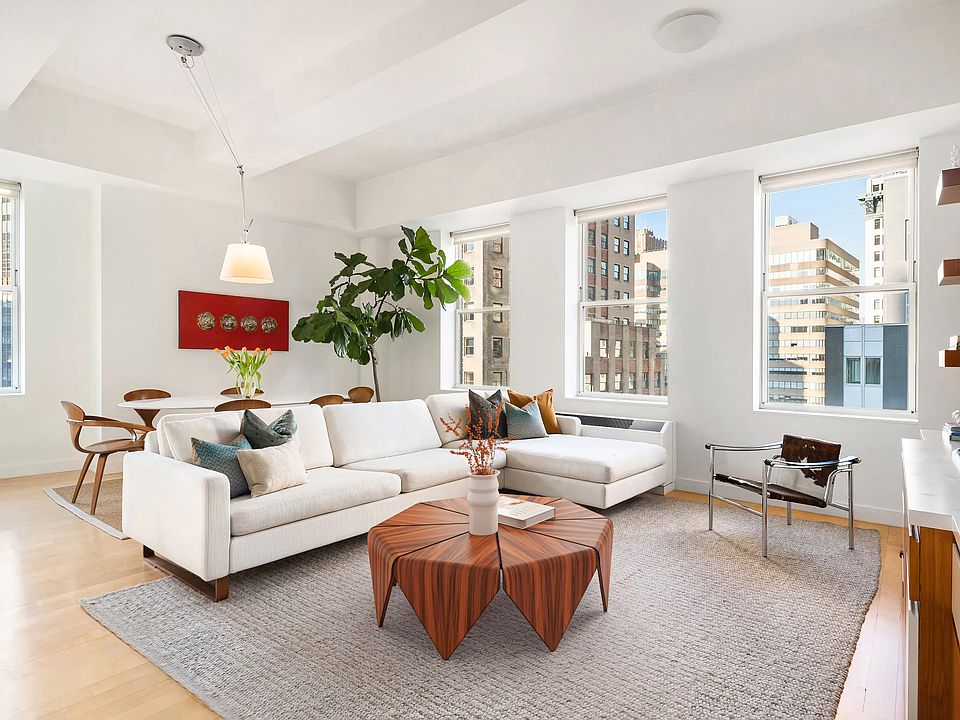 1st image of 15 Broad St APT 2620