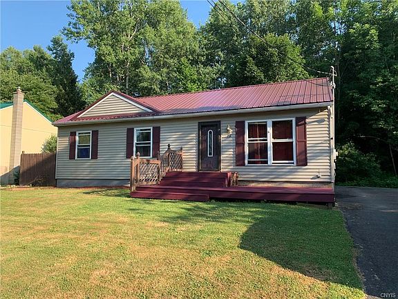 3rd image of 14 Sunnyfield Dr