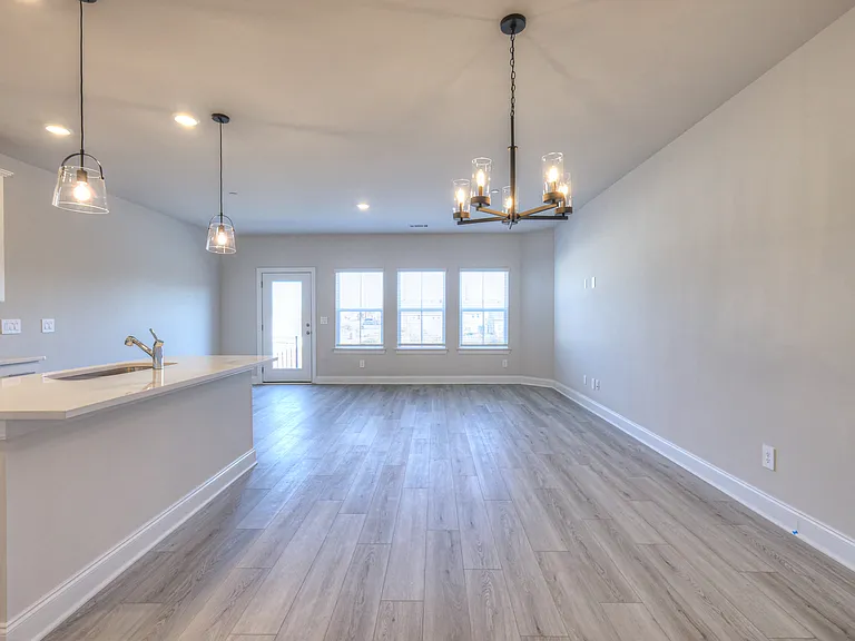 204 Douglas Bend Rd #1804 — Photo 32