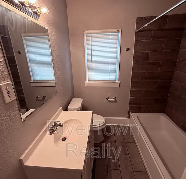 3175 Jackson Ave — Photo 5