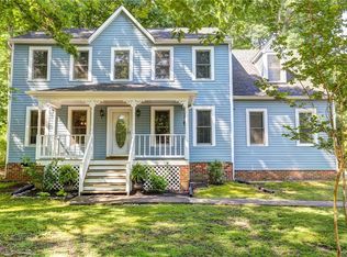 7600 Flag Tail Dr, Midlothian, VA 23112