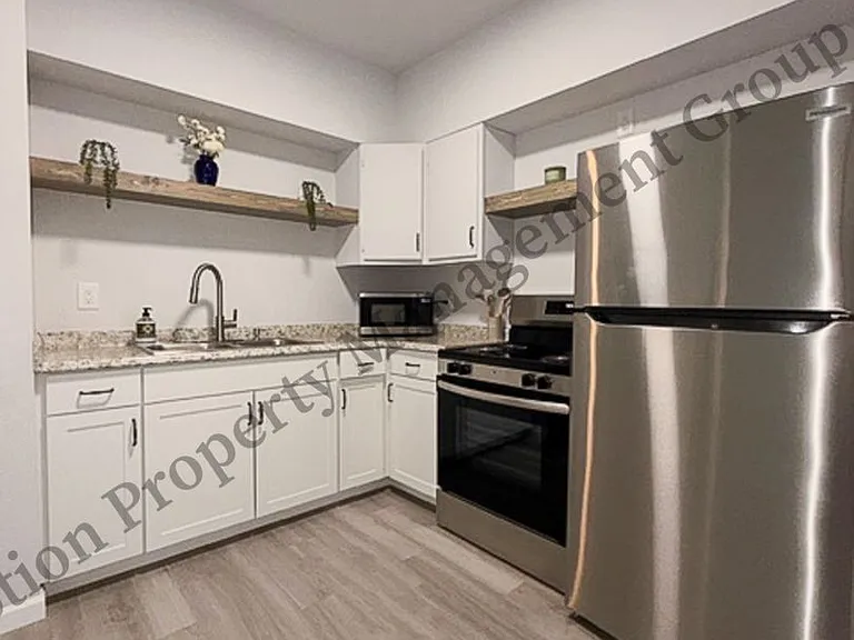 6918 Northside Dr — Photo 12