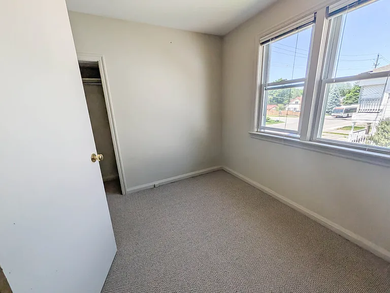 106 Haig St — Photo 25