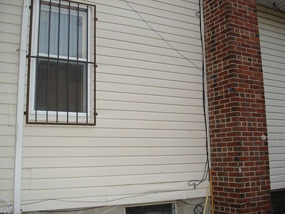 3rd image of 160 Marine Way
