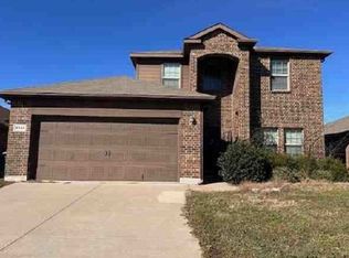 8924 Guard Hill Dr, Fort Worth, TX 76123