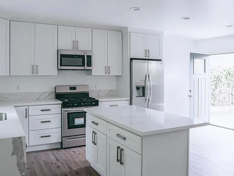 5406 Tampa Ave — Photo 3