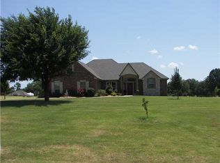 5534 Mockingbird Ln, Blanchard, OK 73010