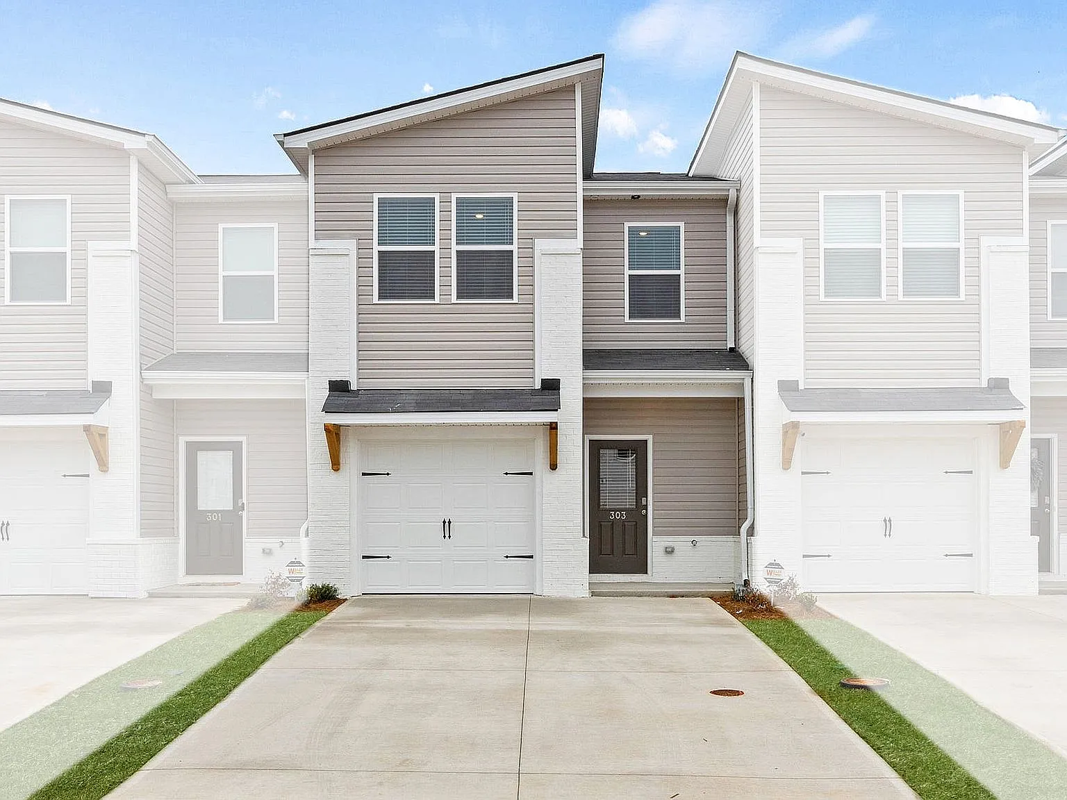3 bed, 1415 sqft, $1,850 — Photo 1