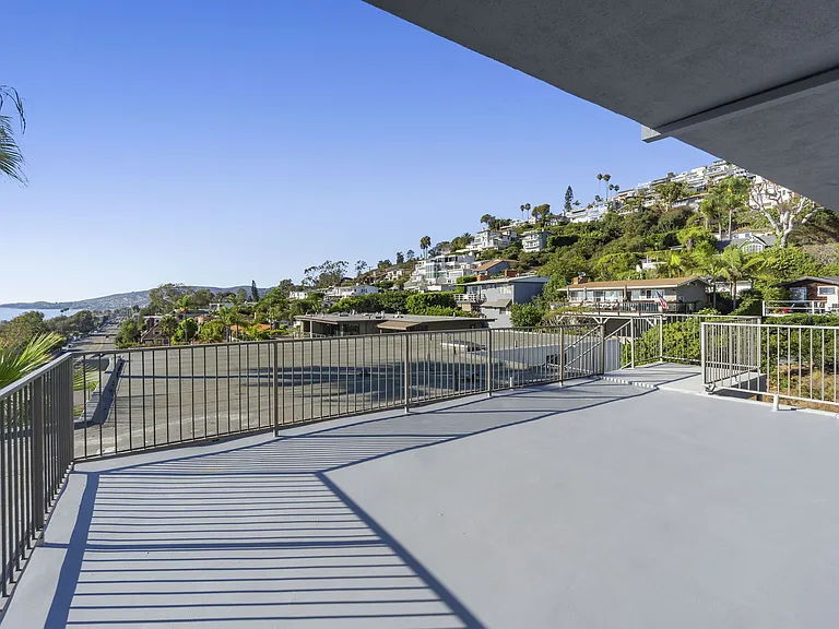 Ocean Edge @ Laguna Beach — Photo 88