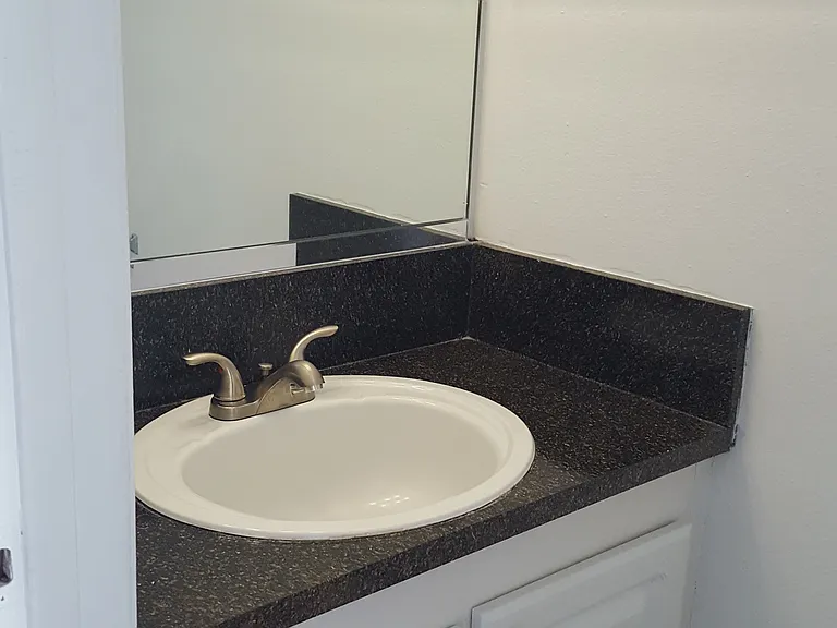 Oak Ridge Apartments — Photo 44