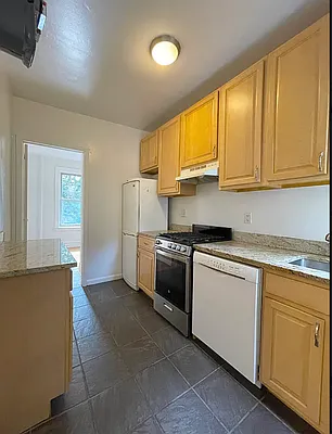 Rented by Compass | media 4