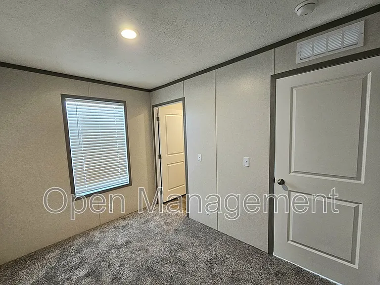 700 S 12th St #268 — Photo 5
