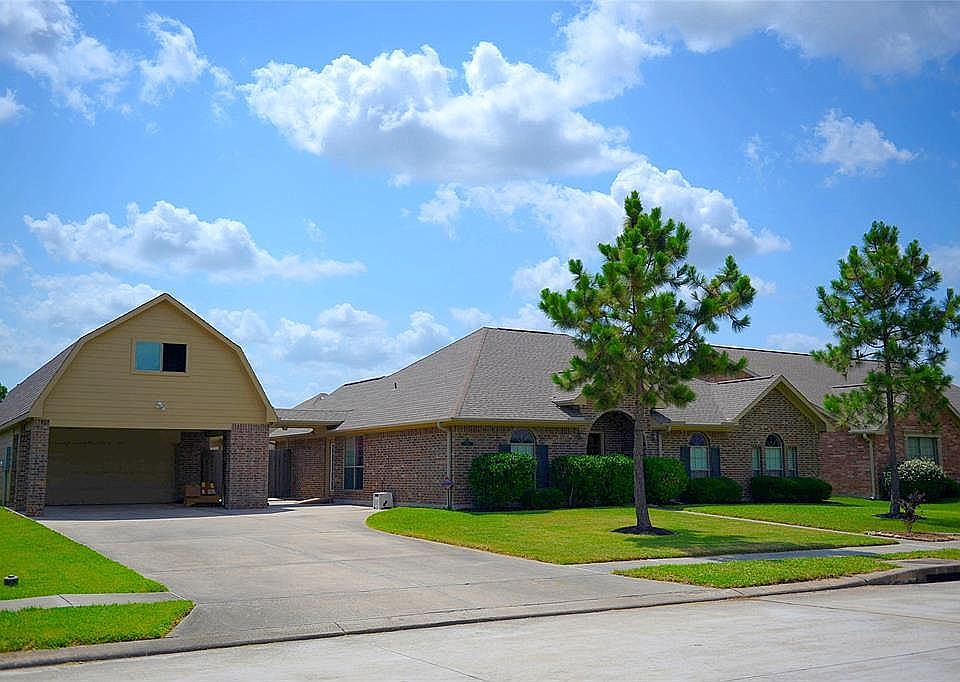 1st image of 2212 Winslow Ln