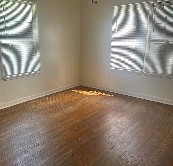 1240 Aberdeen Ave — Photo 11