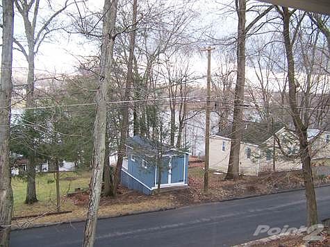 Seasonal Views \nof Lake Kenosia